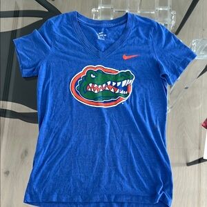 University of Florida UF Nike Blue Gators V-Neck Tee women’s small